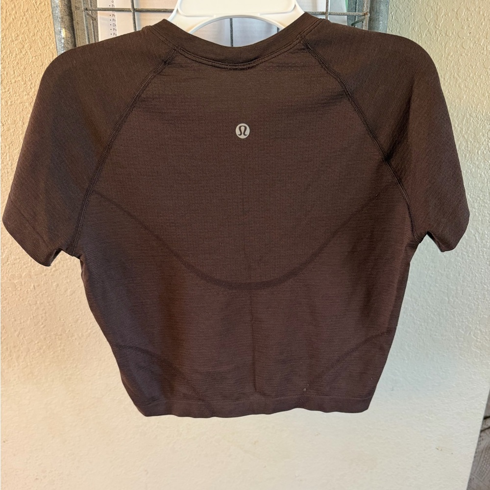 lululemon athletica Swiftly Cropped Top Espresso - Picture 3 of 5
